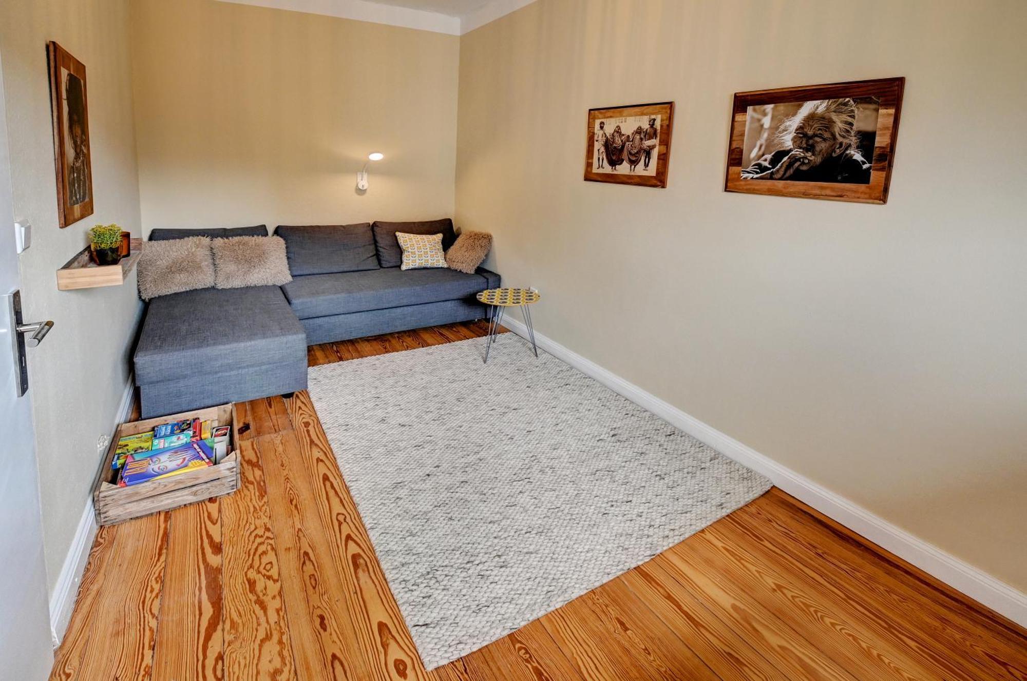 Apartment Mittendrin - Mit 2 Balkonen Sehr Zentral *